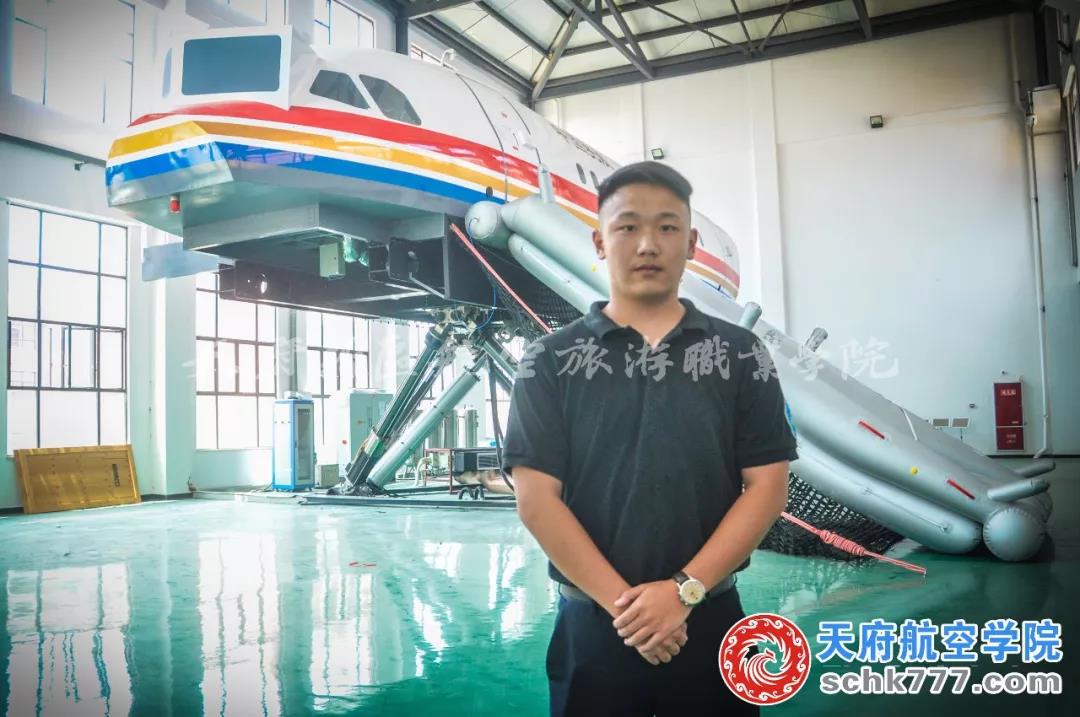 1534472697756412.jpg V9.jpg