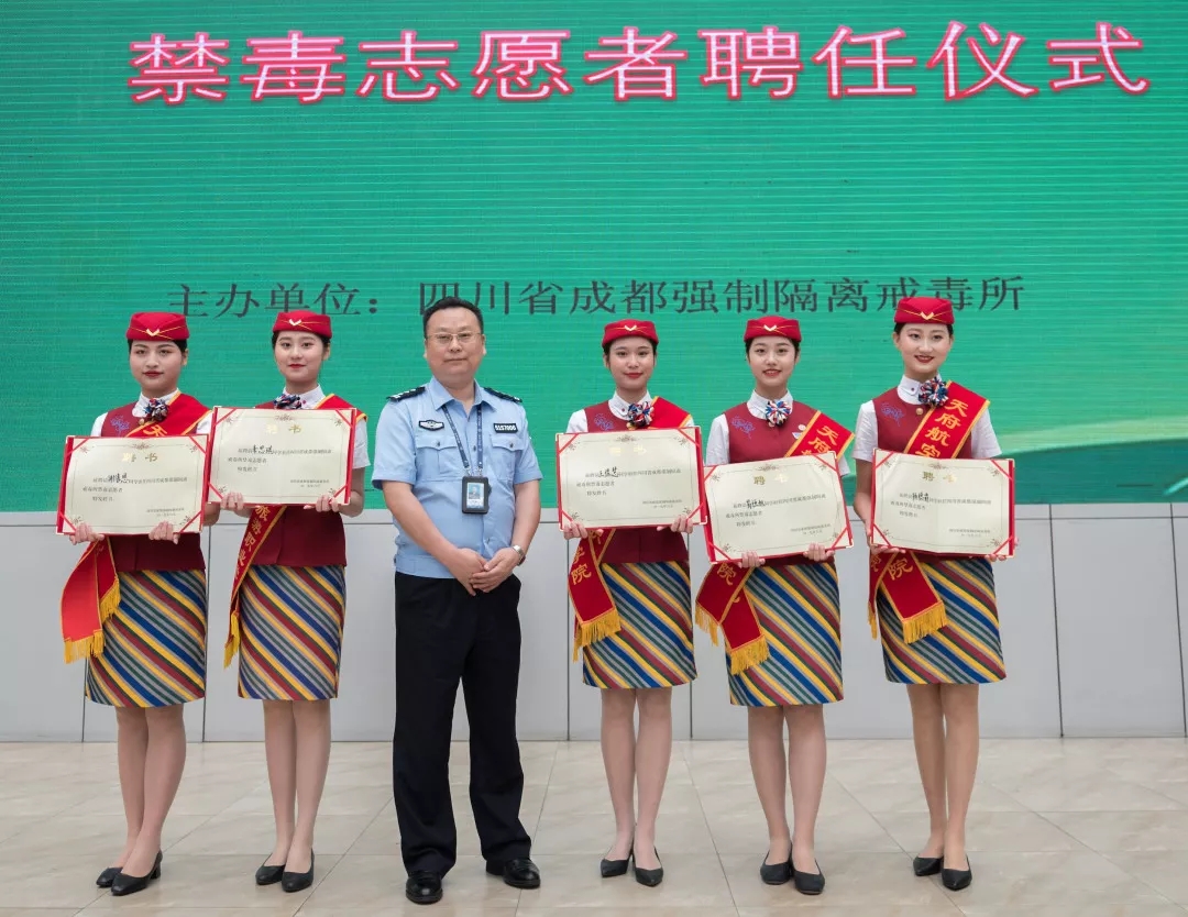 1561558956111701.jpg 640.webp (10).jpg