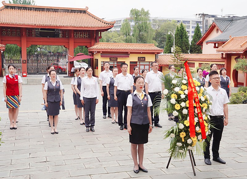 1620994381207929.jpg XCT07998_mh1620973272282.jpg