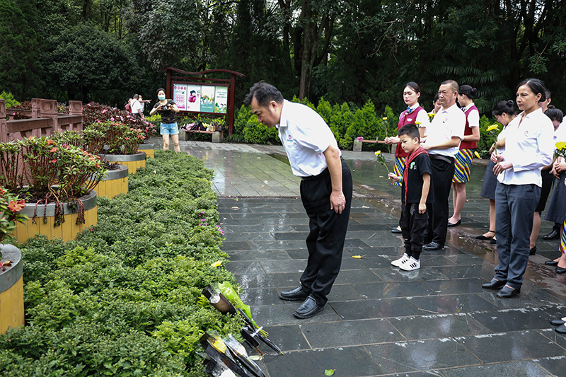 1629698315549989.jpg IMG_1742.jpg