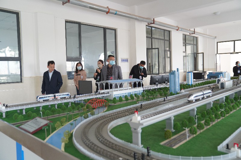 1647935639856332.jpg XCT09318~1.jpg