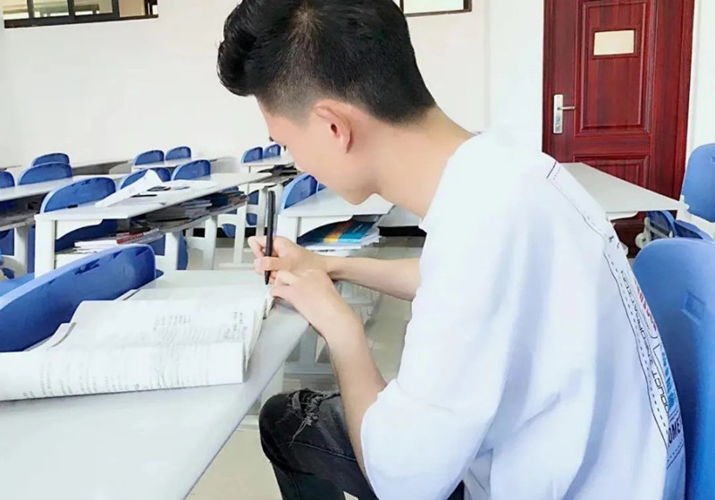 1648692369129934.jpg 胡2_副本.jpg