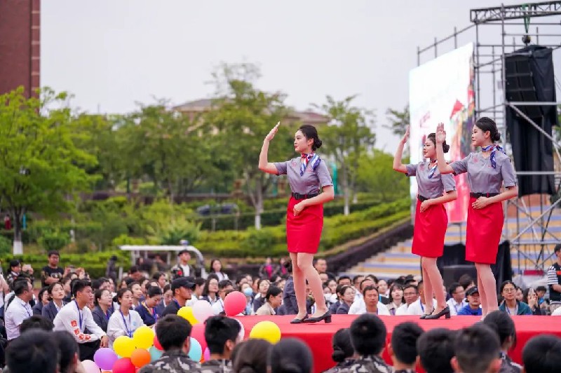 1684822787299027.jpg b739c90bb1f745a2cccc9e9f051044d.jpg