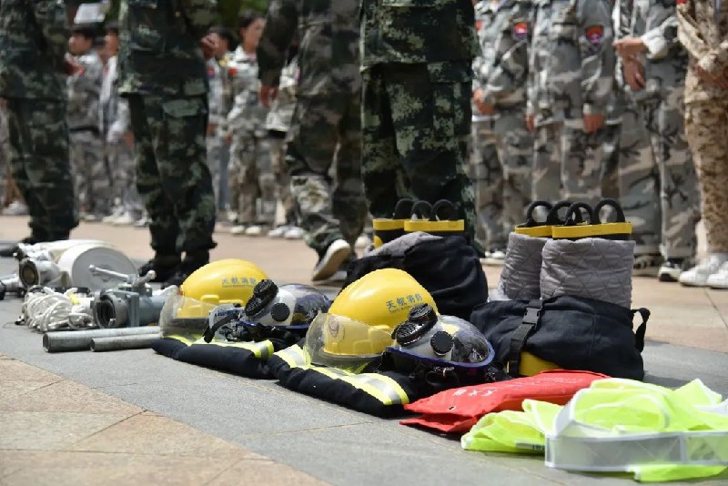 1684898993105044.jpg 9d4c4b07c850d68268cced61c7aa750.jpg