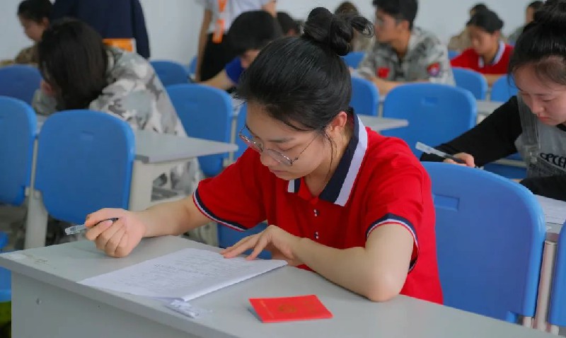 1687499441526235.jpg 8eaf384345fa0d1a961a4e9b7e17e73.jpg