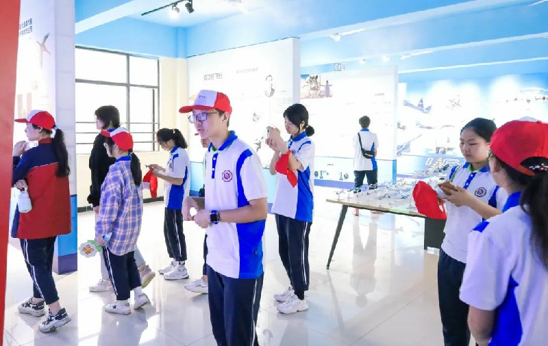 1689216242341371.jpg 9c733311710d1a40c44bc8de386c5ed.jpg