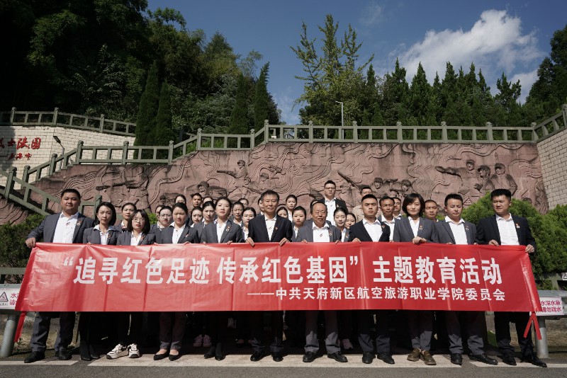 1698827817112579.jpg 8839D787E616DF05332193E1DB6EF10A.jpg