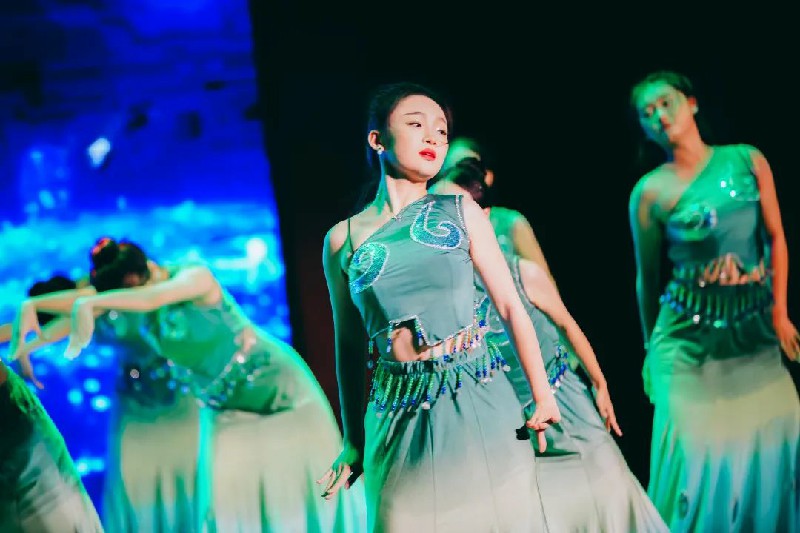 1699529659139453.jpg 30.jpg