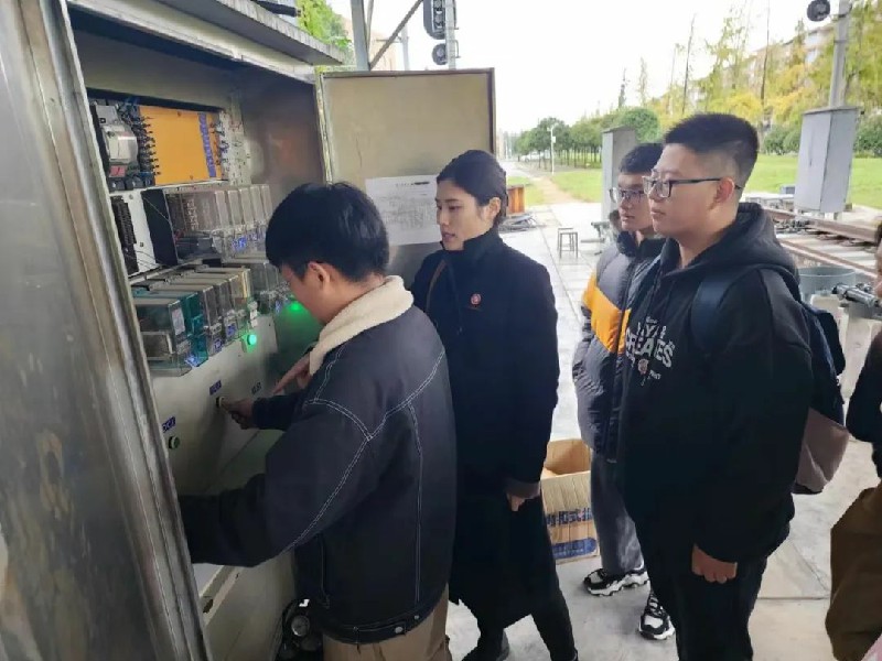 1702613682733605.jpg 3.jpg