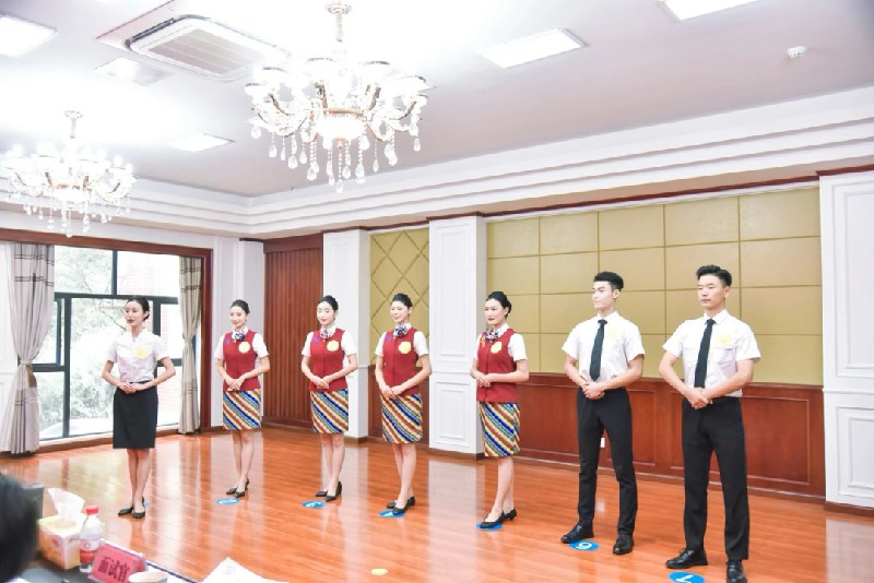 1708916872826855.jpg 20.jpg