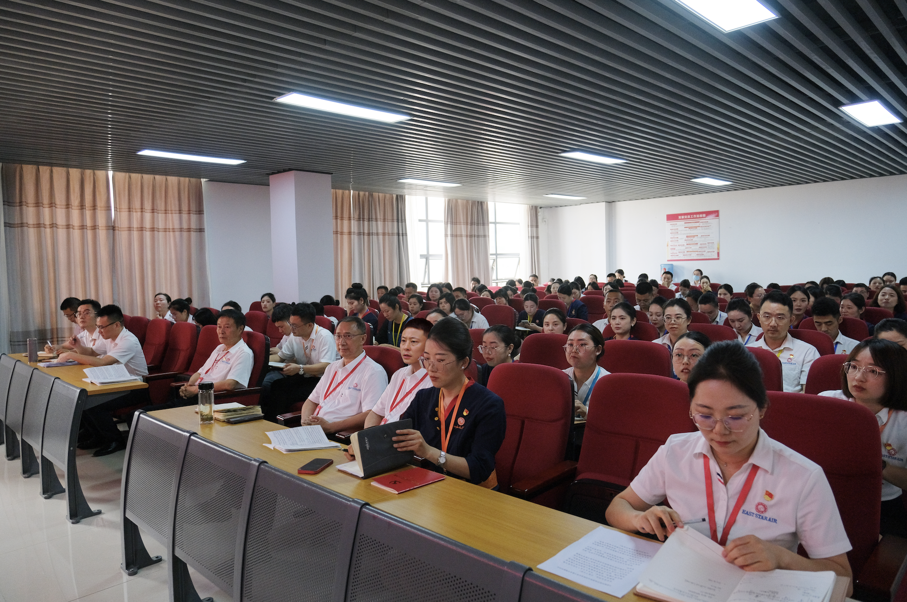 1717383100216621.jpg 63211717383093_.pic_hd.jpg