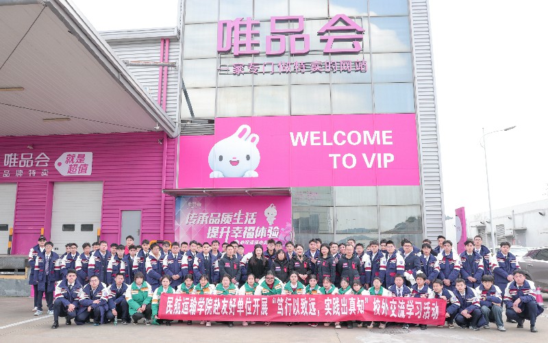 1741253375677750.jpg IL3A6374.jpg