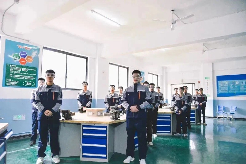 1741917522431866.jpg 1.jpg